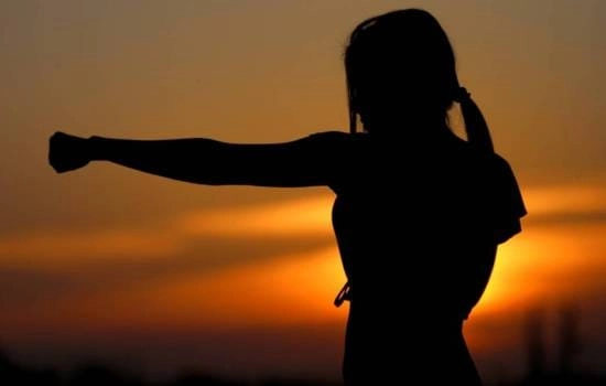 Aprende Defensa Personal con Karate Usando una App Gratuita