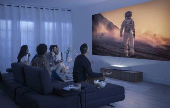 Convierte tu móvil en un Proyector Casero, soluciones prácticas